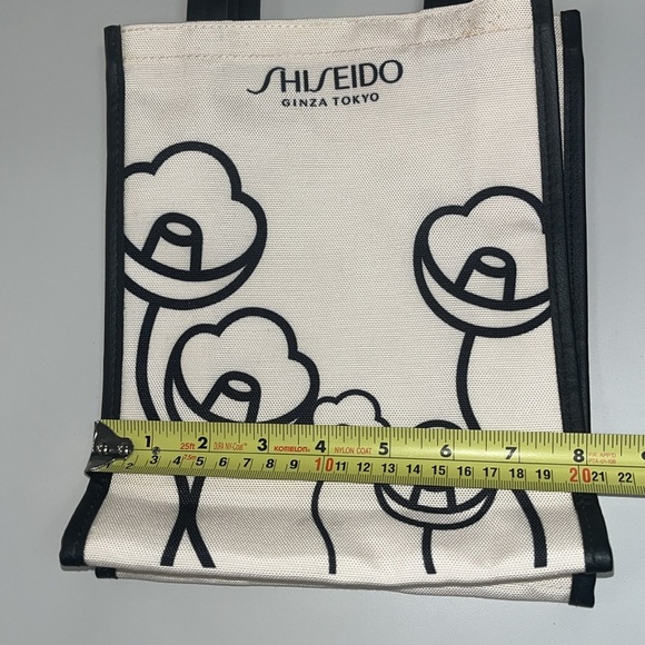 Shiseido small cream / black tote with handles, preowned - Picture 11 of 11